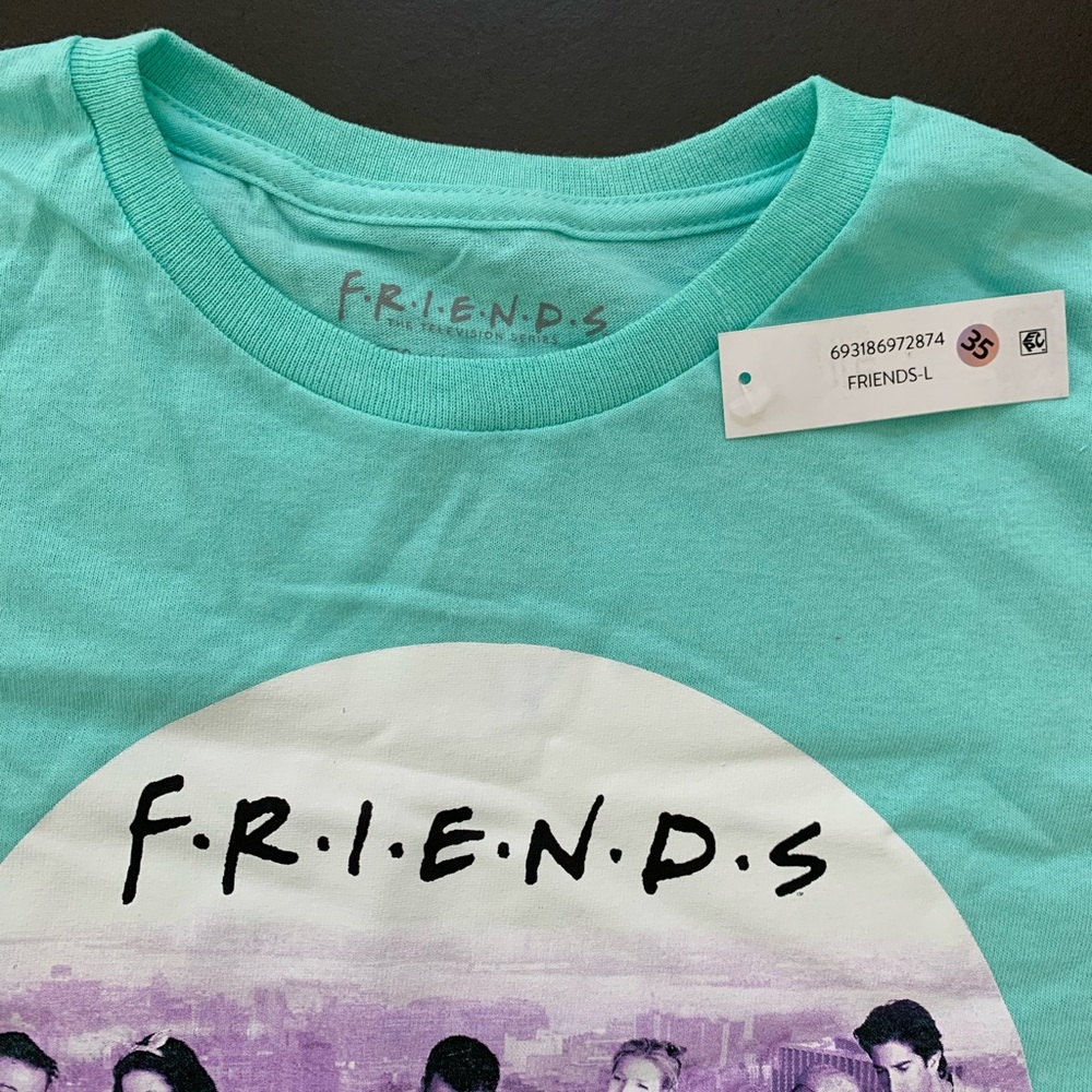 Teal Friends Graphic T-Shirt. Size Large. - Picture 5 of 7